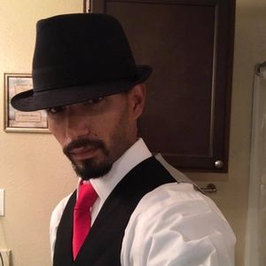 Meet your Posher, Jonathan